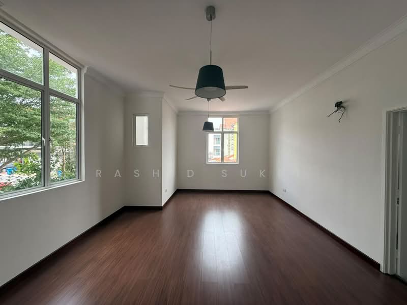 Rumah Teres 3 Tingkat untuk Disewa di Shah Alam (Selangor) - Rashid Sukri - Living Room - PropertyGuru.com.my