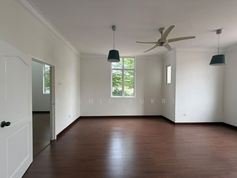 Rumah Teres 3 Tingkat untuk Disewa di Shah Alam (Selangor) - Rashid Sukri - Living Room - PropertyGuru.com.my