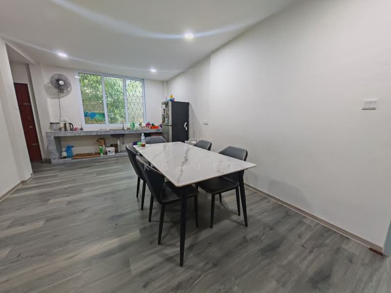 Rumah Berkembar untuk Dijual di Stampin (Kuching) - KC Jee - PropertyGuru.com.my