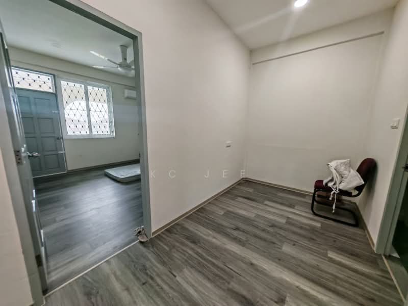 Rumah Berkembar untuk Dijual di Stampin (Kuching) - KC Jee - PropertyGuru.com.my