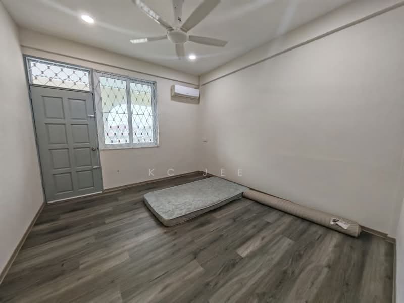 Rumah Berkembar untuk Dijual di Stampin (Kuching) - KC Jee - PropertyGuru.com.my