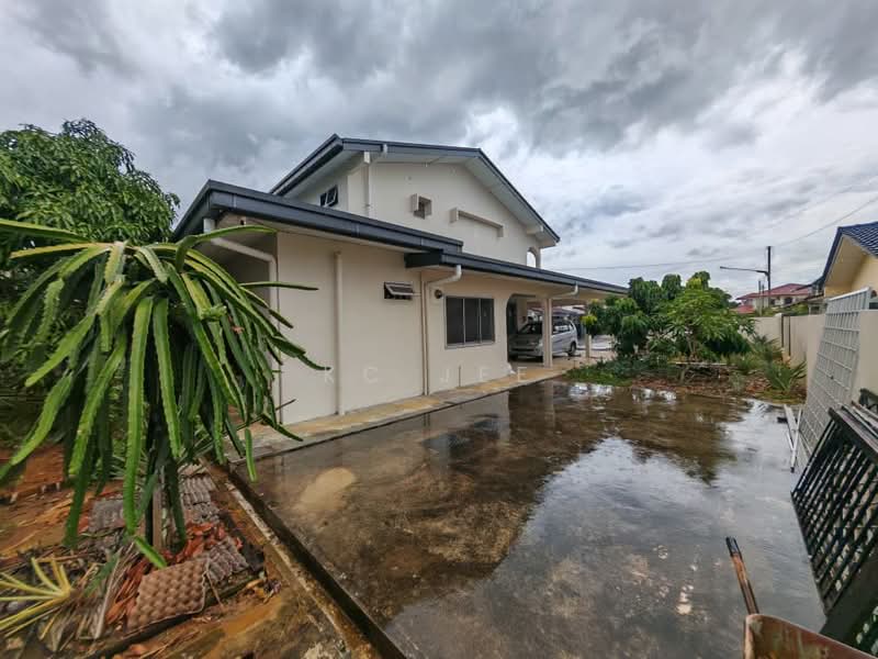 Rumah Berkembar untuk Dijual di Stampin (Kuching) - KC Jee - PropertyGuru.com.my