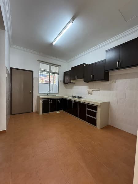 Rumah Teres untuk Disewa di Bandar Dataran Segar (Lukut) - Roy Law - Kitchen - PropertyGuru.com.my