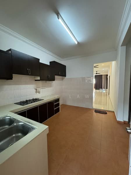 Rumah Teres untuk Disewa di Bandar Dataran Segar (Lukut) - Roy Law - Kitchen - PropertyGuru.com.my