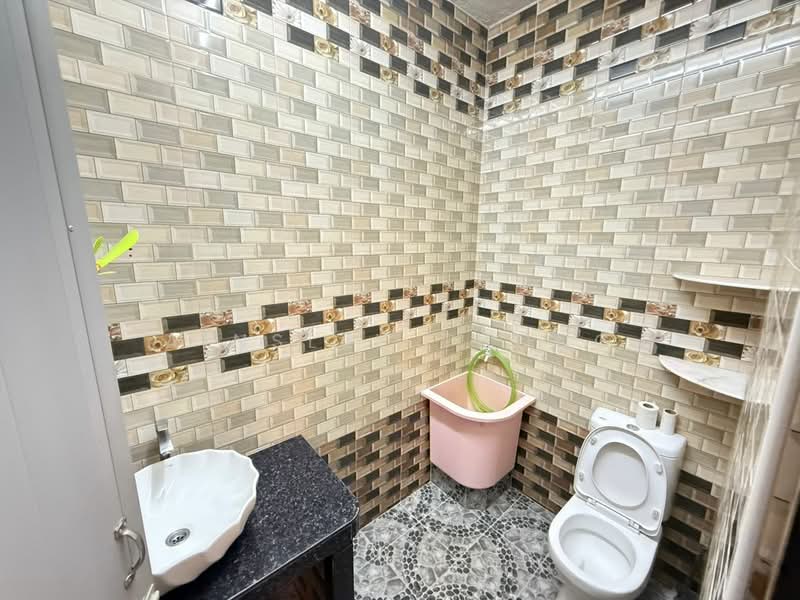 Rumah Teres 2 Tingkat untuk Dijual di Bercham (Ipoh) - Ainsley Thong - Bathroom - PropertyGuru.com.my