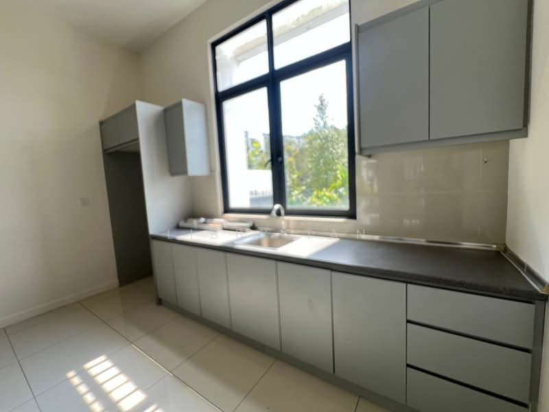 3-storey Terraced House for Sale in Ampang (Kuala Lumpur) - Libby Tan - Kitchen - PropertyGuru.com.my
