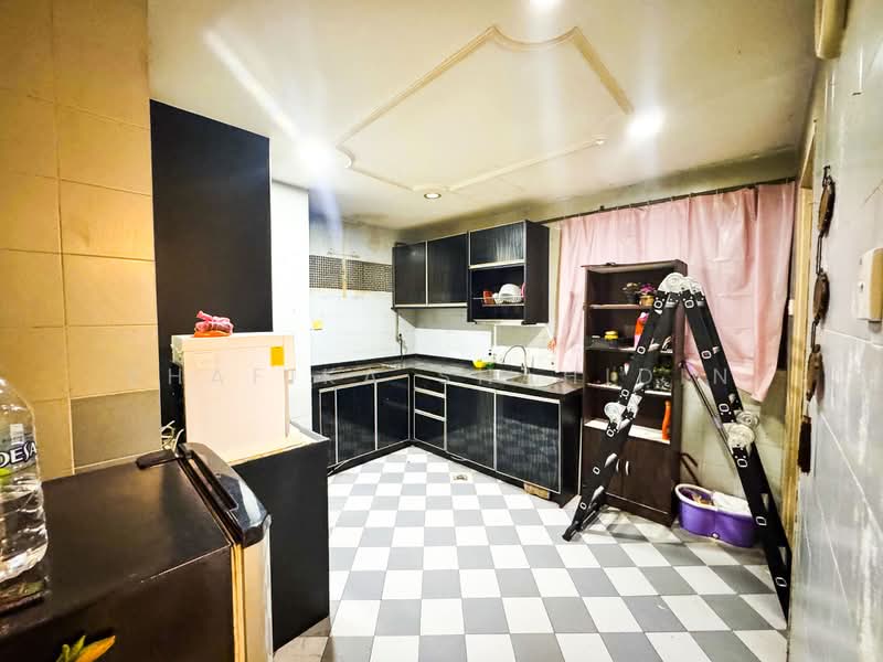 Condominium for Sale at Villa Putra - Shafika Shahidin - Kitchen - PropertyGuru.com.my