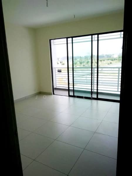 2-storey Terraced House for Sale in Lakeside Residences (Puchong) - John Lee - Balcony - PropertyGuru.com.my