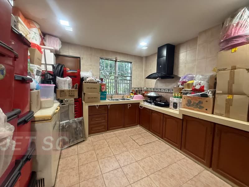 2-storey Terraced House for Sale in Taman Raja Nong (Klang) - Ivy Por - Kitchen - PropertyGuru.com.my