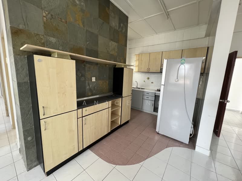 Condominium for Sale at Casa Mila Victoria - Janice Ng - Kitchen - PropertyGuru.com.my