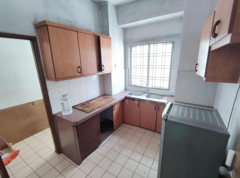 Condominium for Rent at Ridzuan Condominium - CK Chieng - Kitchen - PropertyGuru.com.my