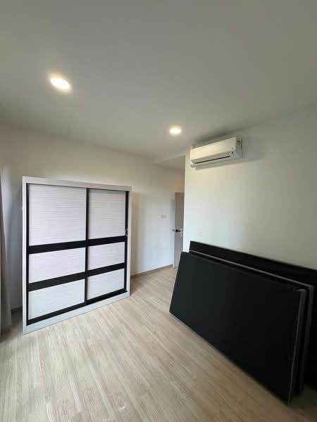 Apartment for Sale at Vantage Residence - KC Jee - PropertyGuru.com.my