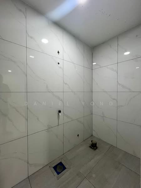 Rumah Teres 1 Tingkat untuk Dijual di Taman Bunga Ros (Tebrau) - Daniel Yong - Bathroom - PropertyGuru.com.my
