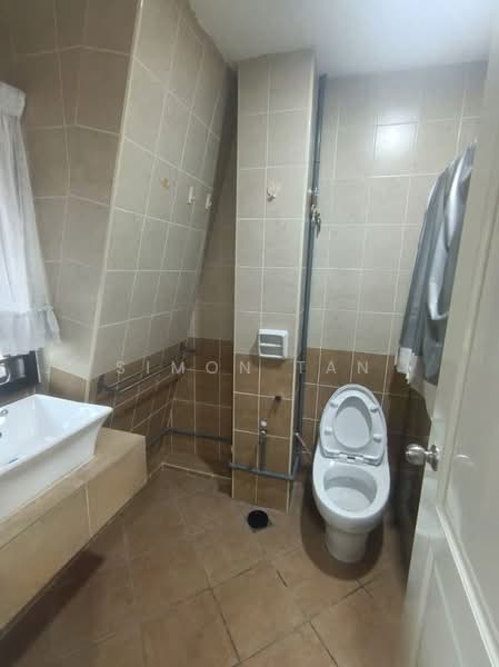 Rumah Teres 2 Tingkat untuk Disewa di SS19 (Subang Jaya) - Simon Tan - Bathroom - PropertyGuru.com.my