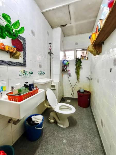 Pangsapuri untuk Dijual di Casa Venicia Apartment - Shafika Shahidin - Bathroom - PropertyGuru.com.my