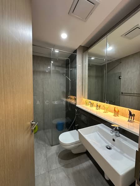 Servis Apartment untuk Dijual di Cantara Residences - Hacken Gan - Bathroom - PropertyGuru.com.my
