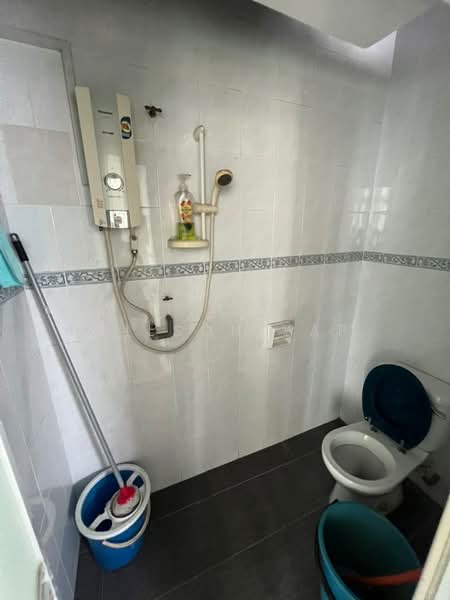 Shop / Office for Rent in Puchong (Selangor) - Wilson Yap - Bathroom - PropertyGuru.com.my