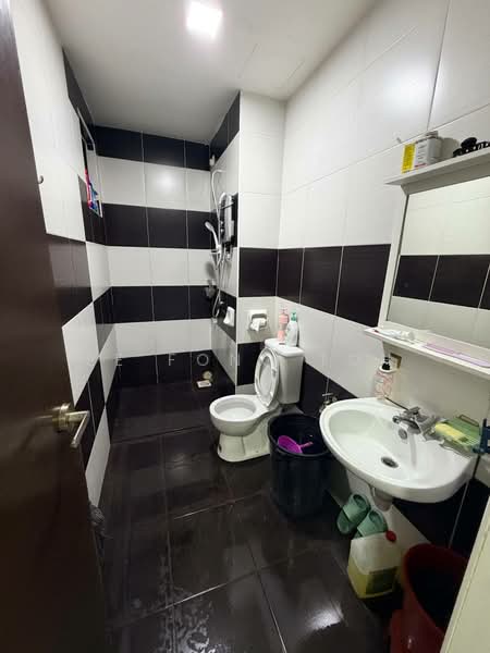 Servis Apartment untuk Dijual di Sky Oasis Residence (Pangsapuri Oasis 1) - Ee Fong Toh - Bathroom - PropertyGuru.com.my