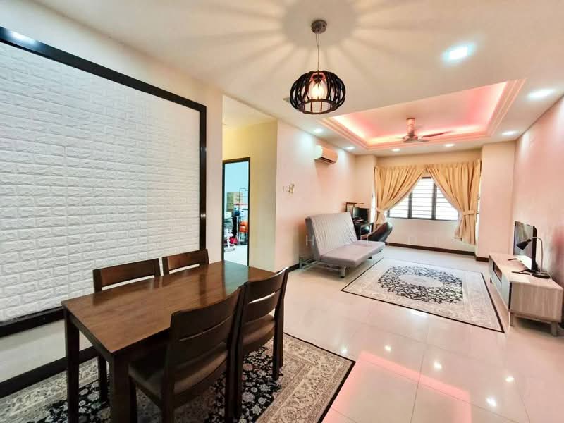 Apartment for Sale at Desa Idaman Residences - Shafika Shahidin - Living Room - PropertyGuru.com.my