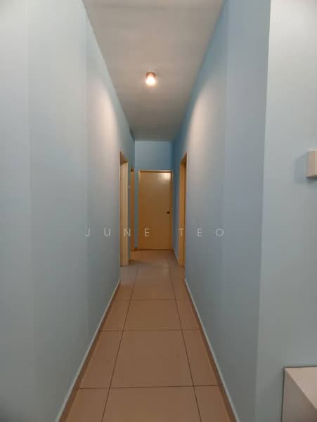 Servis Apartment untuk Disewa di ARC @ Austin Hills - June Teo - Corridor - PropertyGuru.com.my