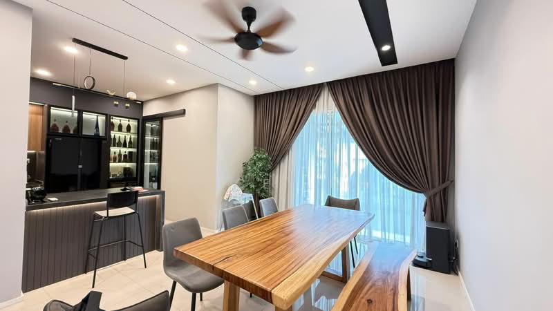 3-storey Terraced House for Sale in Tamansari (Rawang) - Alice Low - Dining Room - PropertyGuru.com.my