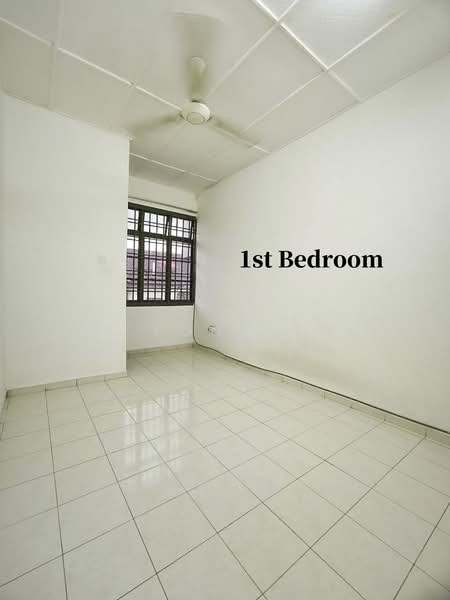 Rumah Teres 2 Tingkat untuk Dijual di Taman Desa Cemerlang (Ulu Tiram) - Ee Fong Toh - Bedroom - PropertyGuru.com.my