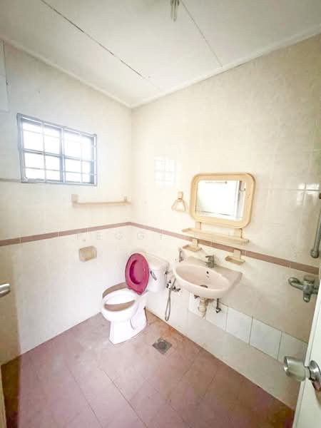 Rumah Berkembar untuk Disewa di Johor Bahru (Johor) - Peggy Lim - Bathroom - PropertyGuru.com.my