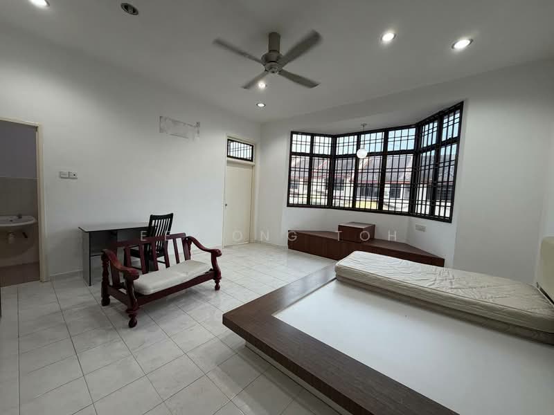 2-storey Terraced House for Sale in Taman Dato' Chellam (Ulu Tiram) - Ee Fong Toh - PropertyGuru.com.my