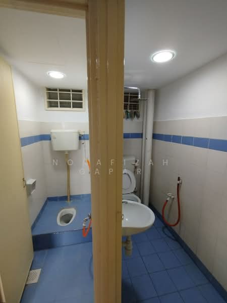 Flat for Sale at Putra Damai - NoraFizah Gapar - Bathroom - PropertyGuru.com.my