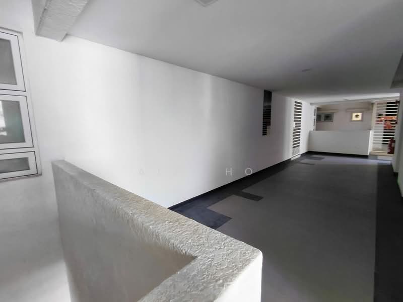 Condominium for Sale at Pearl Regency - Alex Ho - Corridor - PropertyGuru.com.my