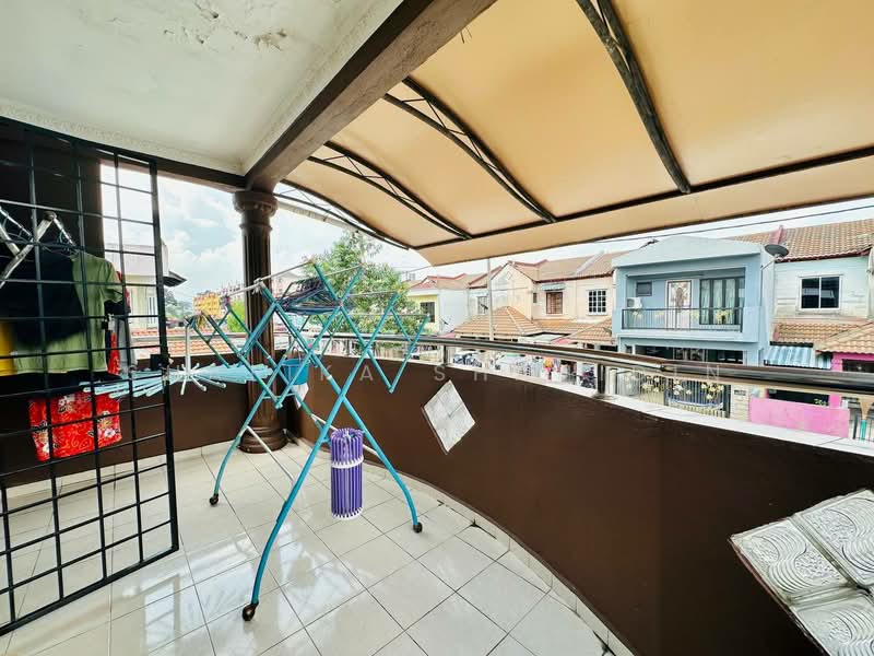 Rumah Teres untuk Dijual di Taman Samudra Teres (Batu Caves) - Shafika Shahidin - Balcony - PropertyGuru.com.my