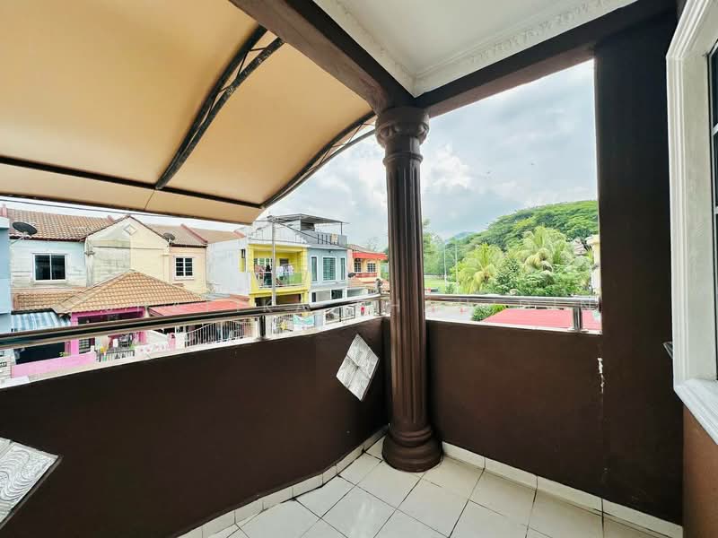 Rumah Teres untuk Dijual di Taman Samudra Teres (Batu Caves) - Shafika Shahidin - Balcony - PropertyGuru.com.my