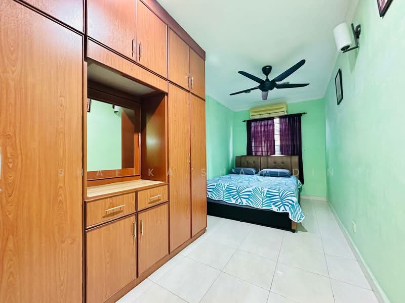Rumah Teres untuk Dijual di Taman Samudra Teres (Batu Caves) - Shafika Shahidin - Bedroom - PropertyGuru.com.my