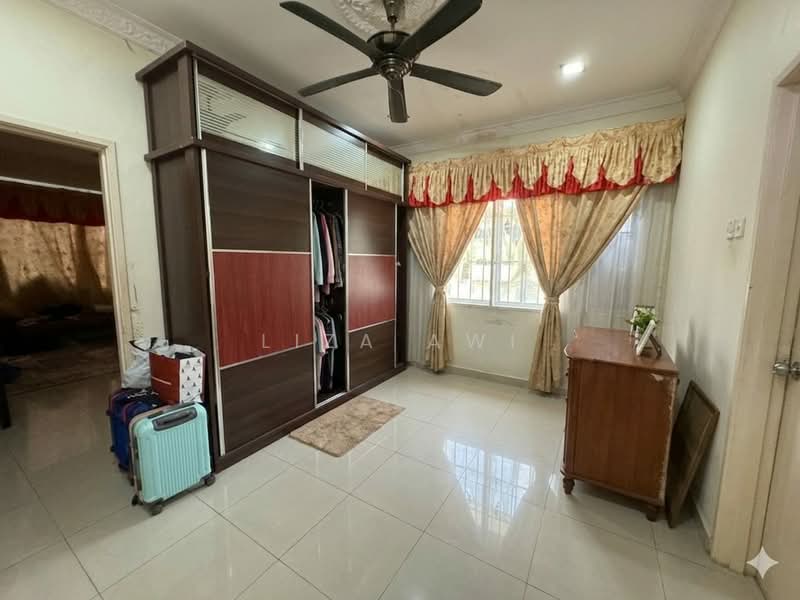 Rumah Teres 2 Tingkat untuk Dijual di Seksyen 4 (Bangi) - Liza Awi - Bedroom - PropertyGuru.com.my