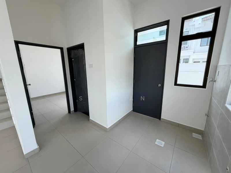 Rumah Teres 2 Tingkat untuk Dijual di Taman Austin Duta (Tebrau) - Sky Tan - Interior - PropertyGuru.com.my