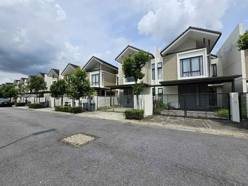Rumah Teres untuk Dijual di Medini (Iskandar Puteri (Nusajaya)) - Nathan Chan - Exterior - PropertyGuru.com.my