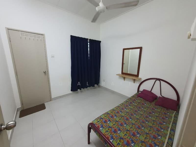 2-storey Terraced House for Sale in S2 Heights (Seremban 2) - Iqbal Rafei - Bedroom - PropertyGuru.com.my