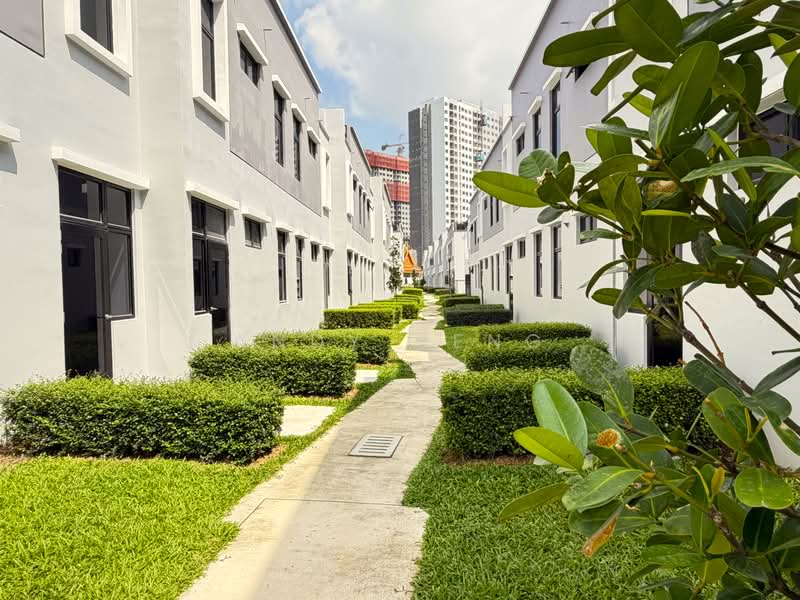 Rumah Teres 2 Tingkat untuk Disewa di Taman Mount Austin (Tebrau) - Andy Heng - Exterior - PropertyGuru.com.my