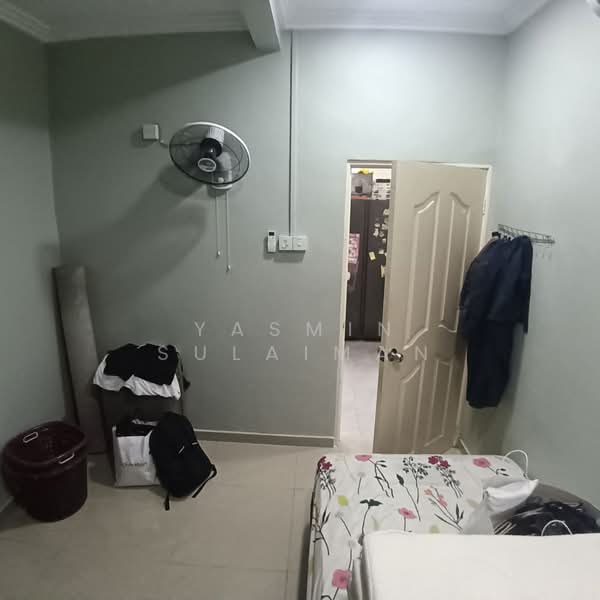 1-storey Terraced House for Sale in Taman Paduka (Kuala Selangor) - Yasmin Sulaiman - Bedroom - PropertyGuru.com.my