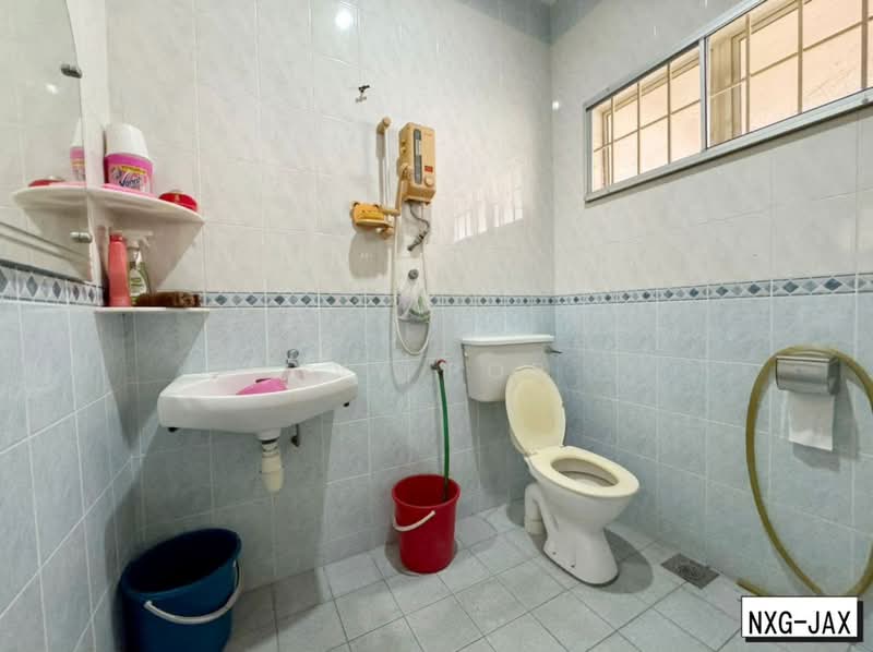 Rumah Banglo untuk Dijual di Taman Johan Setia (Klang) - Ivy Por - Bathroom - PropertyGuru.com.my