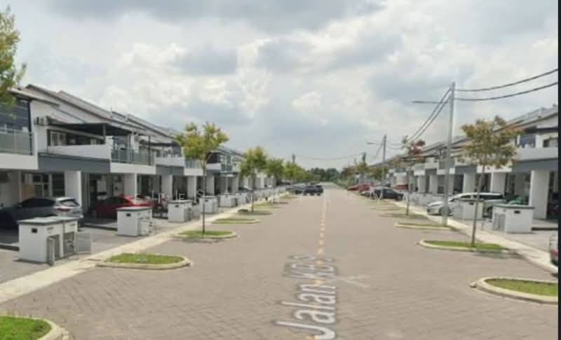 Townhouse for Sale in Dengkil (Selangor) - Fifi Natasya - Exterior - PropertyGuru.com.my