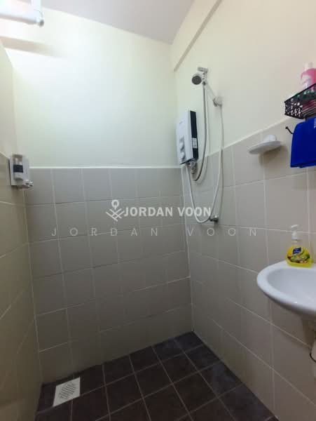 Pangsapuri untuk Dijual di Bayu Nyaman - Jordan Voon - Bathroom - PropertyGuru.com.my