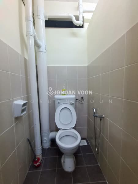 Pangsapuri untuk Dijual di Bayu Nyaman - Jordan Voon - Bathroom - PropertyGuru.com.my