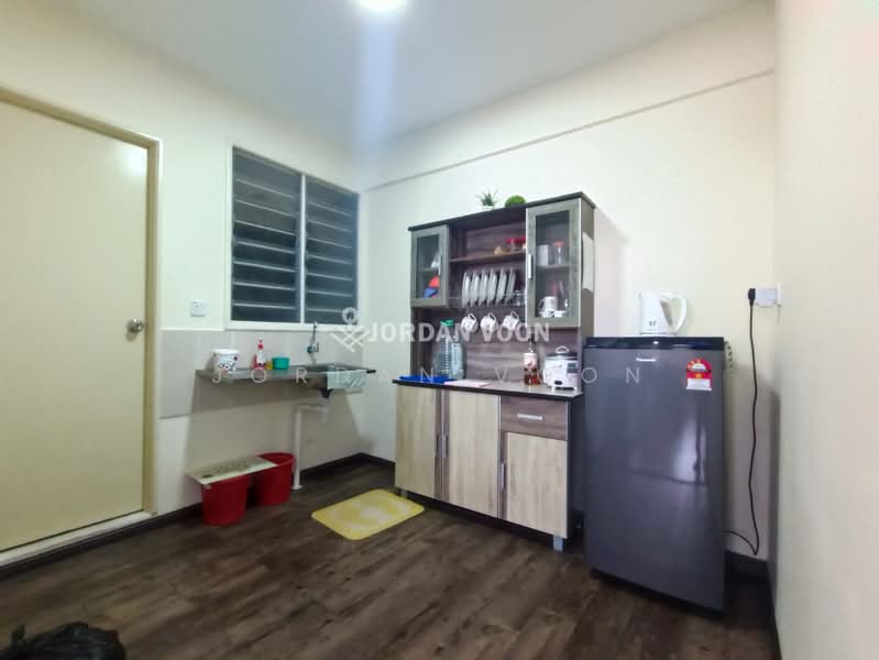 Pangsapuri untuk Dijual di Bayu Nyaman - Jordan Voon - Kitchen - PropertyGuru.com.my