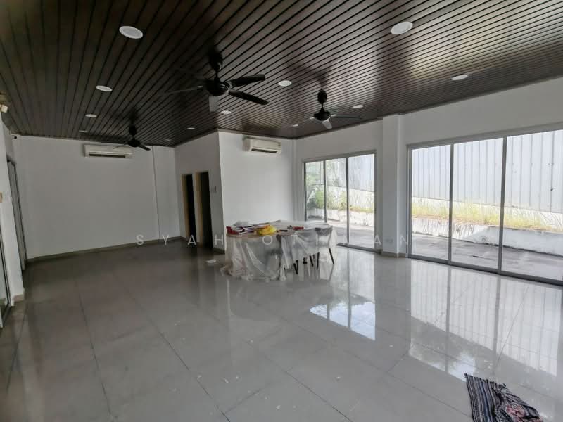 Semi-Detached House for Sale in Taman Sungai Besi Indah (Seri Kembangan) - Syah Othman - PropertyGuru.com.my