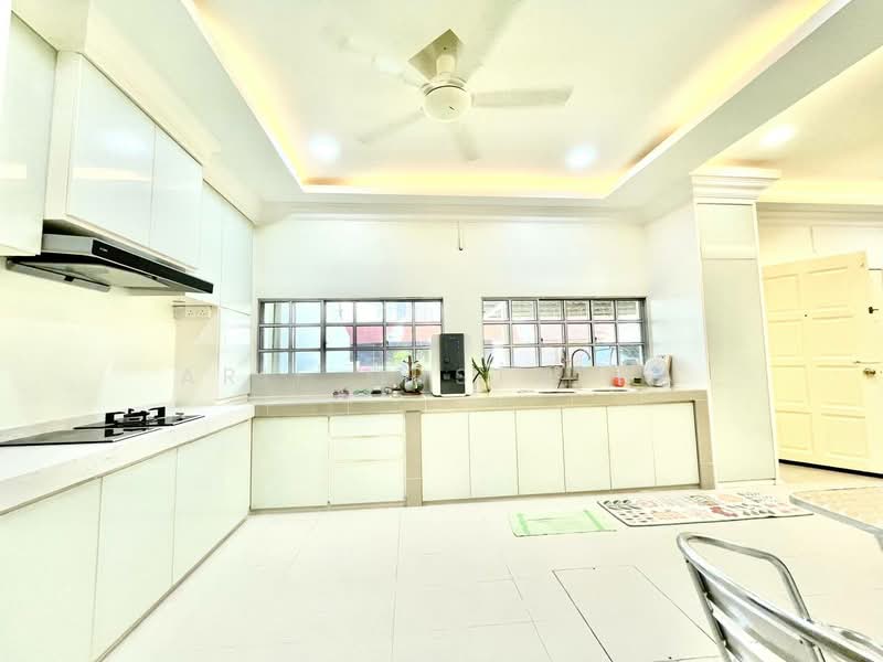 2-storey Terraced House for Sale in Seksyen 1a (Petaling Jaya) - Arif Mustapha - Kitchen - PropertyGuru.com.my