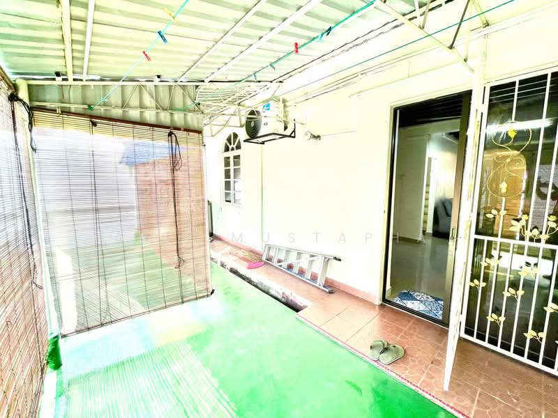 2-storey Terraced House for Sale in Seksyen 1a (Petaling Jaya) - Arif Mustapha - Exterior - PropertyGuru.com.my