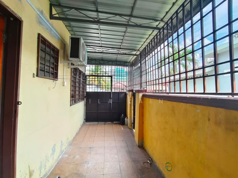 1-storey Terraced House for Sale in Taman Sri Intan (Kajang) - Laila Zain - Exterior - PropertyGuru.com.my