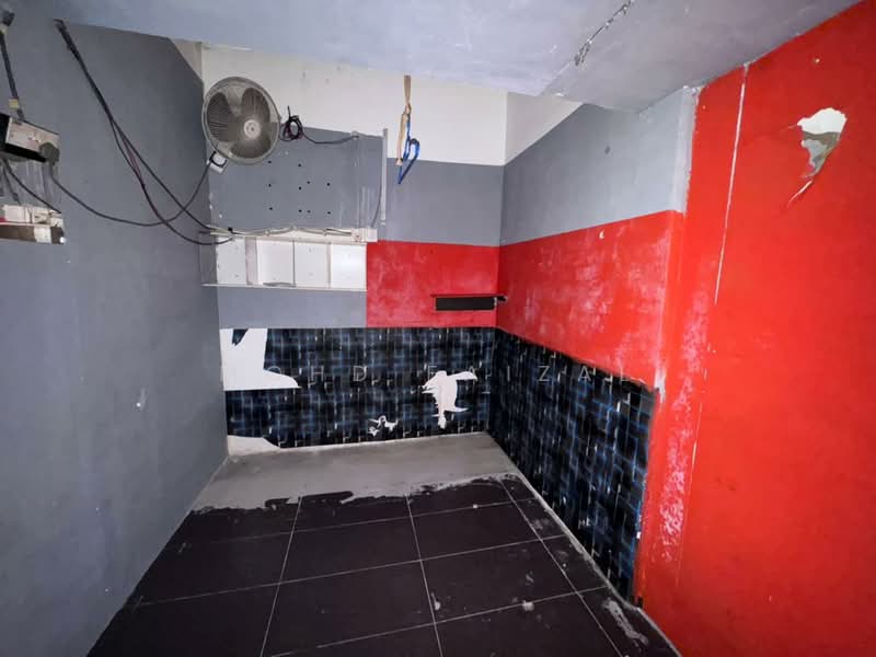 Shop for Rent in Bandar Baru Bangi (Selangor) - Mohd Faizal - Interior - PropertyGuru.com.my