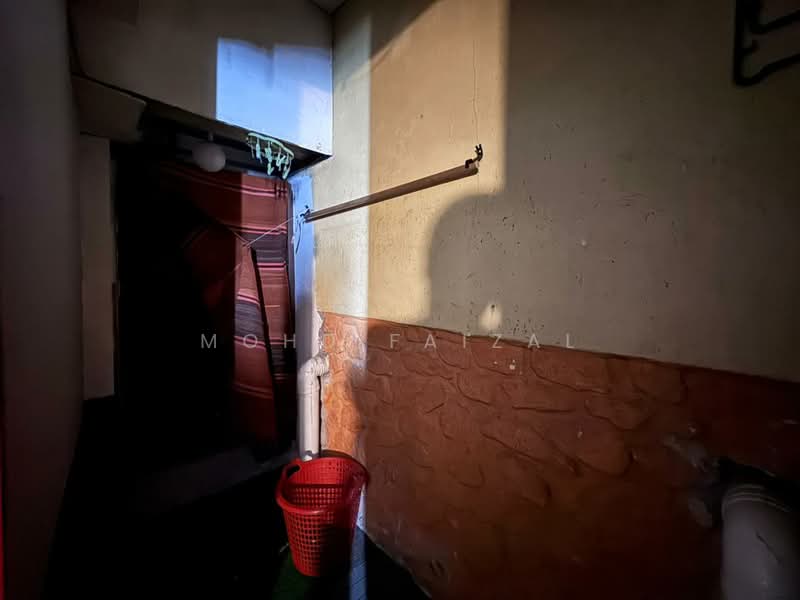Shop for Rent in Bandar Baru Bangi (Selangor) - Mohd Faizal - Interior - PropertyGuru.com.my
